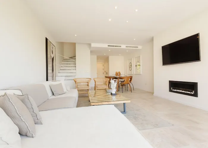 Townhouse In First Line Beach, Bahia De Marbella, Marbella