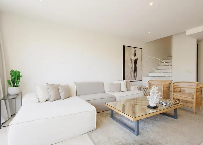 Townhouse In First Line Beach, Bahia De Marbella, Casa vacanze *